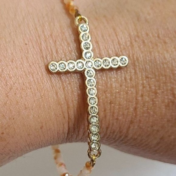Faith Cross Crystal Bracelet - Picture 4 of 6